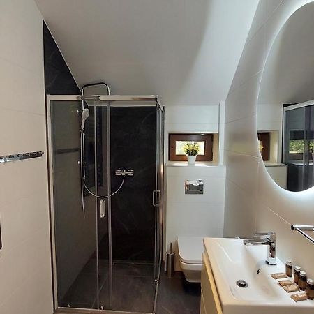 Apartamenty Starowiejska 39, Ryczow - 10Km Od Zator Energylandia Esterno foto