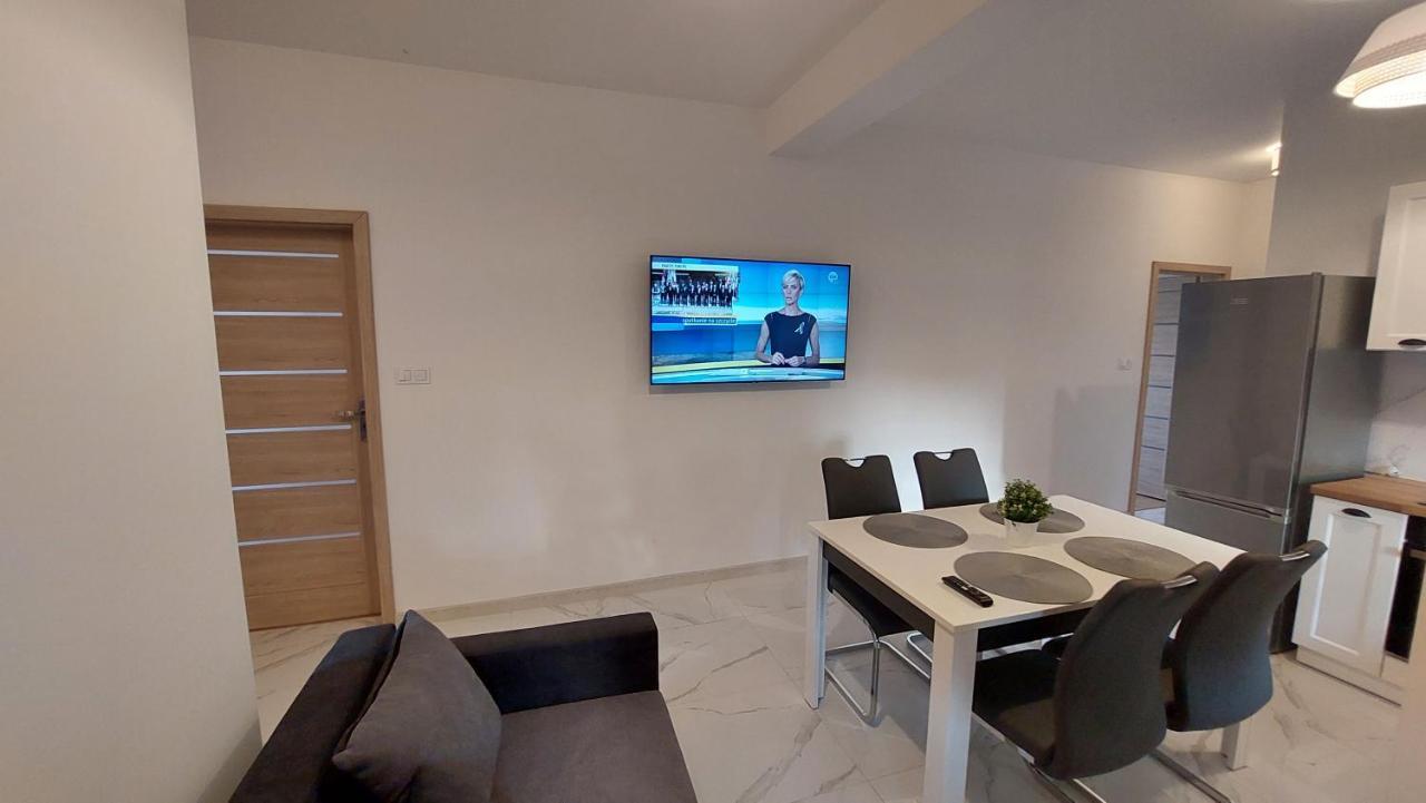 Apartamenty Starowiejska 39, Ryczow - 10Km Od Zator Energylandia Esterno foto